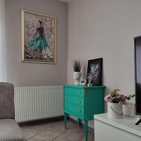 Apartments Near Old Town With Private Parking Kaunas Exteriör bild